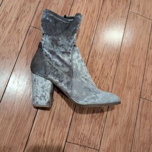 Forever 21 Silver Gray Velvet Pointed Toe Block Heel Booties